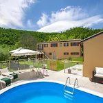 Serene Villa, Peaceful Villa
