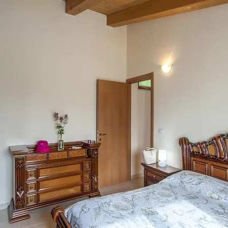 Serene Villa, Peaceful וילה *
