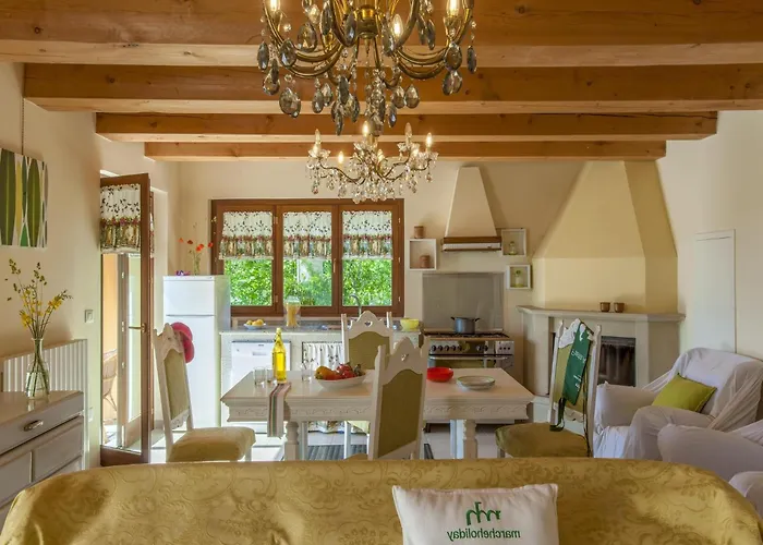 Serene Villa, Peaceful *